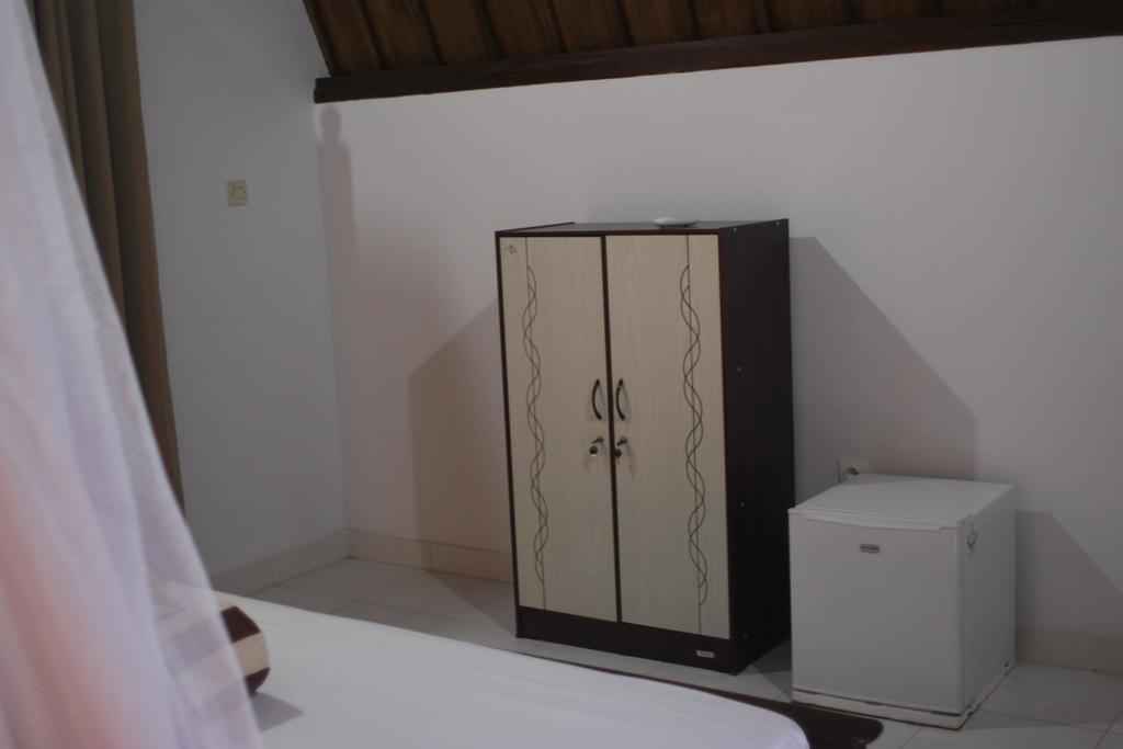 Balengku Dua Apartment Гили Еър Екстериор снимка